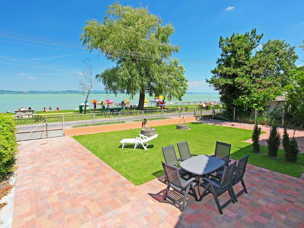 Holiday Home In Fonyod/Balaton 18566 Екстериор снимка